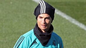 Cristiano Ronaldo questiona critério fiscal em Espanha