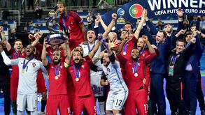 Campeões europeus de futsal chegam esta tarde a Lisboa 