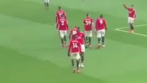 Nova celebração de Lingard e Pogba faz furor nas redes sociais