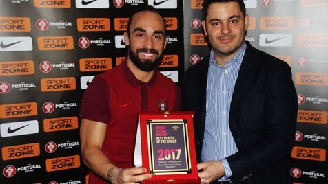 Ricardinho já recebeu o prémio de melhor jogador do Mundo -  Futsal - Jornal Record