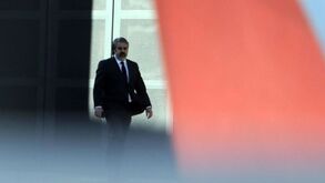 Paulo Gonçalves vai acompanhar as buscas no seu gabinete na Luz