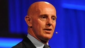 Sacchi: «Esperava ver o PSG com a faca entre os dentes e vi o Real de cigarro na boca»