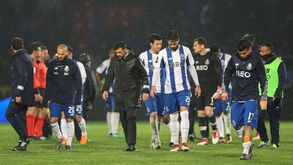 FC Porto volta às críticas e faz contas ao tempo de descontos em Paços 