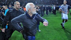 Rico, poderoso e amigo de Putin: eis Ivan Savvidis, o presidente do PAOK 