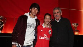 Irmão de João Félix assina contrato de formação