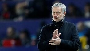 Mourinho: «Podia estar noutro país com o título no bolso, mas estou aqui»