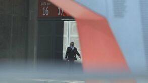 10 mil euros e jogos em camarote VIP: as alegadas contrapartidas da toupeira