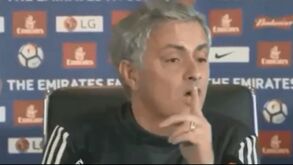 Não, nunca se viu Mourinho defender as suas ideias com tanta paixão