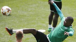 William Carvalho e mais dez no ataque à Liga Europa