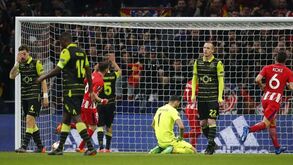 Sporting perde com o Atlético em Madrid por 2-0