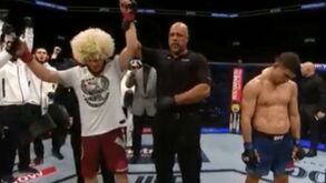 Nurmagomedov sucede a McGregor: russo dominou por completo o combate que o sagrou novo campeão do UFC
