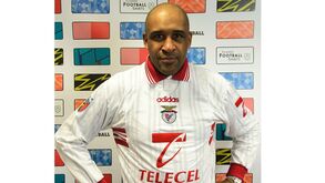 Brian Deane: «Jogar por um grande clube como o Benfica foi um momento marcante»