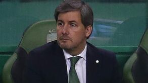 Bruno de Carvalho visivelmente abatido