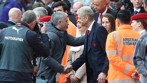 Wenger admite relação 