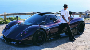 A milionária coleção de carros de Lewis Hamilton