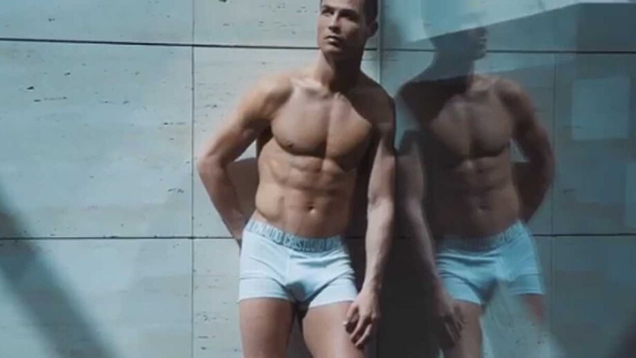 Internacional português dá corpo à nova campanha da sua marca de 'underwear'