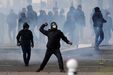 Manifestações do 1 de maio em Paris marcadas por violência