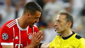 Presidente do Bayern lança suspeitas sobre o árbitro que apitou jogo com o Real Madrid