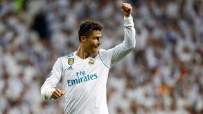 Cristiano Ronaldo quer a mão cheia