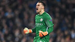 Ederson entra no Guinness