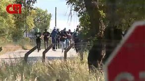 As imagens da invasão de adeptos à Academia do Sporting com ameaças aos jornalistas