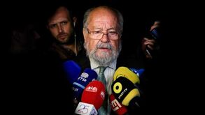 Mesa da AG do Sporting demite-se e pede saída de Bruno de Carvalho: «Que siga o nosso exemplo»