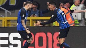 João Cancelo e Mauro Icardi