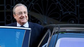 Florentino Pérez: «Não é uma questão de ficar ou não. Ronaldo tem contrato»
