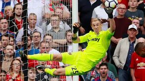 Joe Hart é o alvo para a baliza do Sporting