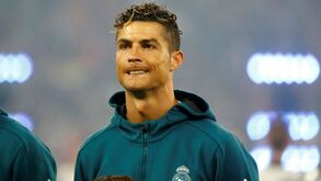 PSG quer Cristiano Ronaldo e oferece salário de 45 milhões de euros 