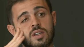 Bernardo Silva explica virtude da Premier League: «Os árbitros apitam menos, logo o jogo é mais atrativo»