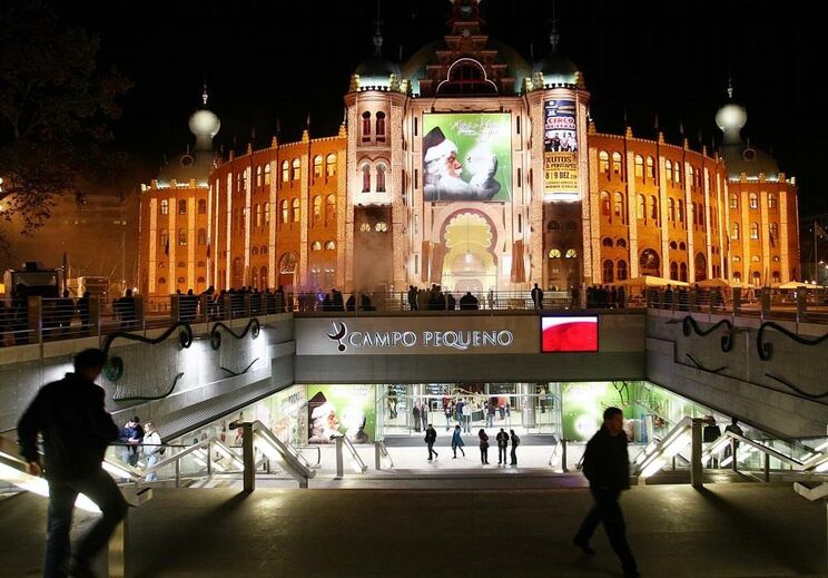 arena, Campo Pequeno, Lisboa, gelados sociais, mercado de natal
