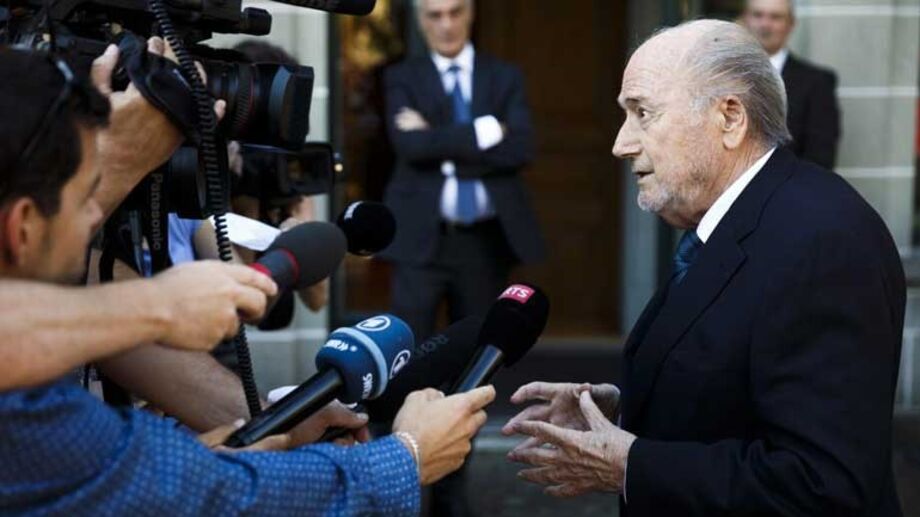 Joseph Blatter e Michel Platini aliviados com confirmação da absolvição