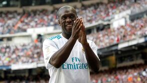 Seedorf oferece-se para treinar o Real Madrid: «Seria uma honra»