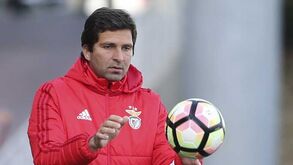 João Tralhão fica para os sub-23 do Benfica