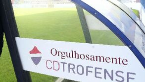 Trofense procura treinador para 