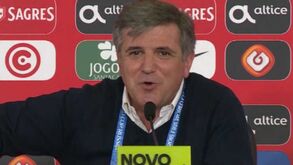 O imperdível teste de microfone de João Ricardo Pateiro com Ronaldo ao barulho