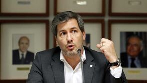 Bruno de Carvalho critica Marta Soares: «Apareceu com advogado e oficial de justiça para levar uma pen»