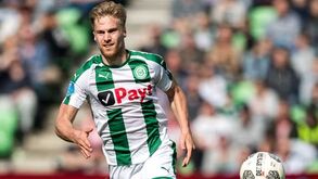 Van Weert a chegar para o ataque do Sporting