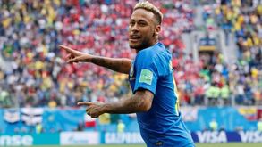 Kaká sobre Neymar: «No Brasil fala-se da sua classe, dos penteados e das mochilas que leva»