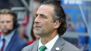 Federação Saudita prolonga contrato com Juan Antonio Pizzi