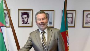 Carlos Pereira promete chegada de avançado 