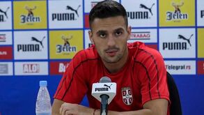 Internacional sérvio Dusan Tadic assina pelo Ajax até 2022