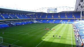 Erros de principiante nas obras de White Hart Lane