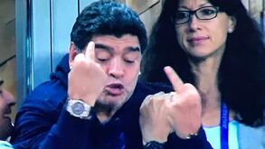 A incrível verba que a FIFA paga a Maradona por cada aparição