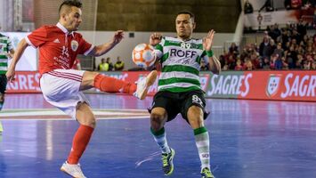 Sporting vence Benfica na Luz e lidera o campeonato de futsal