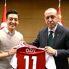 Mesut Özil anuncia retirada da seleção alemã