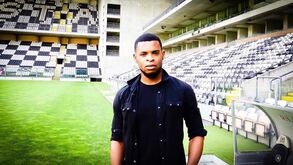 Boavista garante médio defensivo Nwankwo Obiora