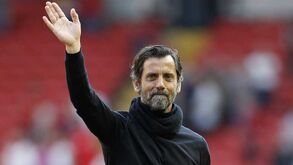 Quique Flores é o favorito para orientar a seleção de Espanha