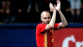 Federação espanhola despede-se de Iniesta com vídeo emocionante